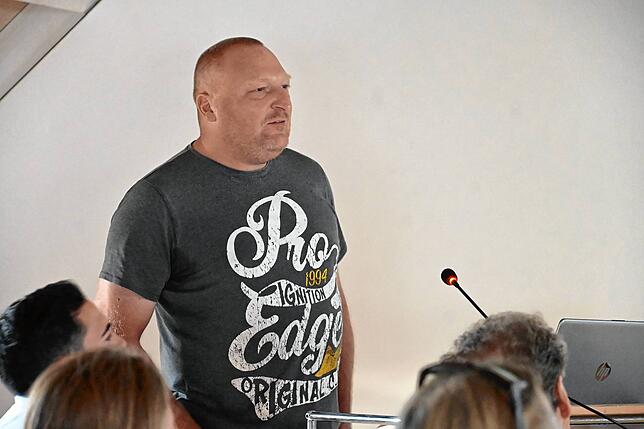 Andreas Eppler berichtete, wie sich das Thementeam Mobilität die Zukunft von Bodman-Ludwigshafen vorstellt.