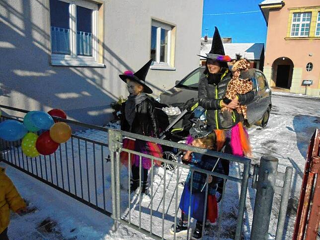 Bild 19: Hier gibt es Eindrücke vom Schmotzigen Donnerstag in den Überlinger Kindergärten