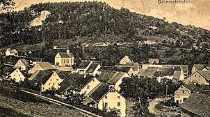 Grimmelshofen mit der Filialkirche St. Martin, im Vordergrund die Bahnlinie der Wutachtalbahn. In dem Kirchlein wurde Ende des 19. ...