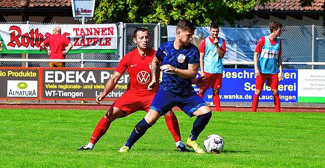 Bild 22: VfB Waldshut gewinnt das Derby beim FC Tiengen 08 mit 3:1 &ndash; und wir haben Bilder!