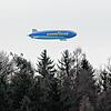 Der Goodyear-Zeppelin ist schon vor dem Saisonstart in der Bodenseeregion unterwegs &ndash; hier bei Kressbronn.