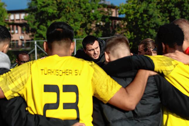 Bild 1: Unsere Bildergalerie zum Kreisliga-Spiel zwischen dem Türk. SV Konstanz und dem SV Bohlingen