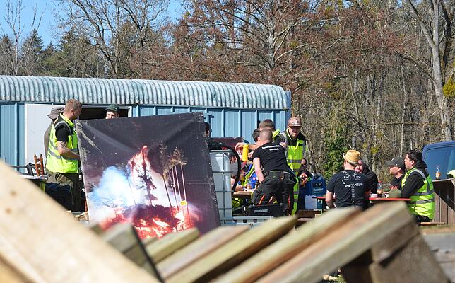 Bild 31: Erste Eindrücke vom Funken-Aufbau auf der Markdorfer Panzerwiese – Sehen Sie die ersten Schritte!