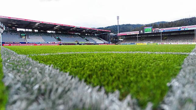 Nach 67 Jahren in seiner Heimat tritt Freiburg am  Sonntag zum letzten Mal in seinem Stadion an, dann  zieht es den Klub ins neu erbaute ...