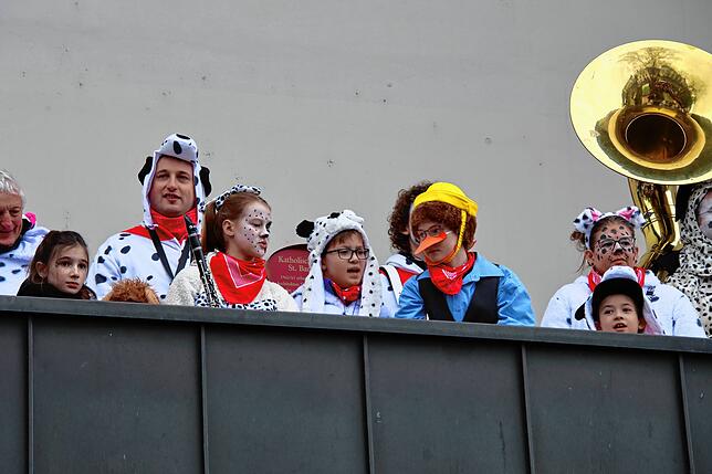 Bild 16: Fasnacht in Rielasingen: Schmotziger Fasnachtstag in bunten Bildern erleben