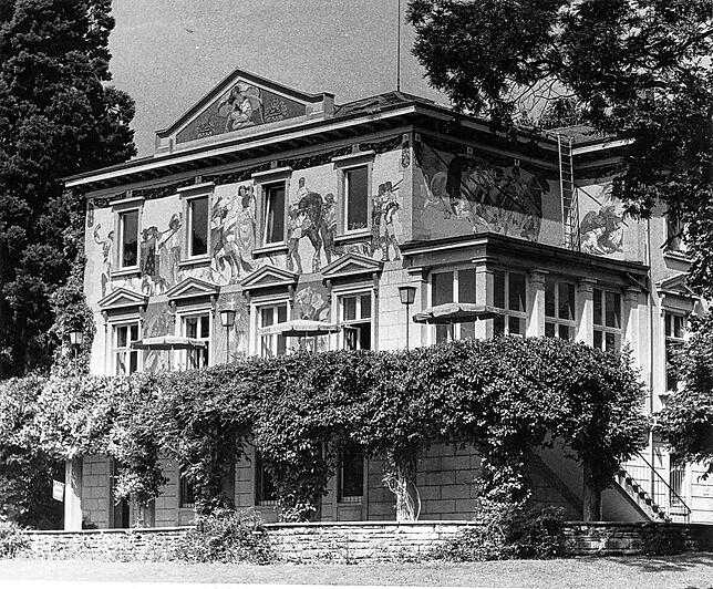 Dicht bewachsen: Auf dieser alten Aufnahme vom 16. August 1978 ist der große Balkon vor lauter Pflanzen kaum zu erkennen.