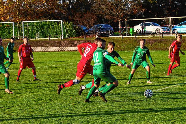 Bild 19: SV Rheintal gewinnt gegen Spvgg. Wutöschingen mit 3:0 &ndash; und wir haben Bilder!