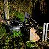 Eine spätabendliche Verfolgungsjagd am Mittwoch, 13. September, nahm ein spektakuläres Ende: Die flüchtende Frau fuhr mit ihrem Fahrzeug ...