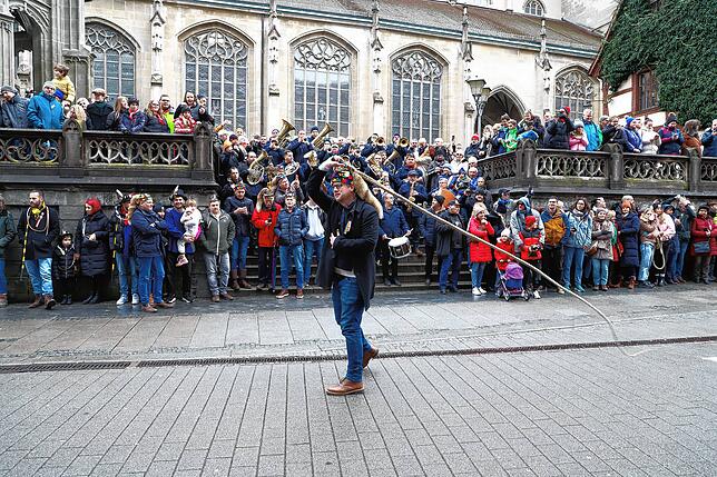 Bild 1: Überlingen: Einschnellen der Fasnet am Dreikönigstag