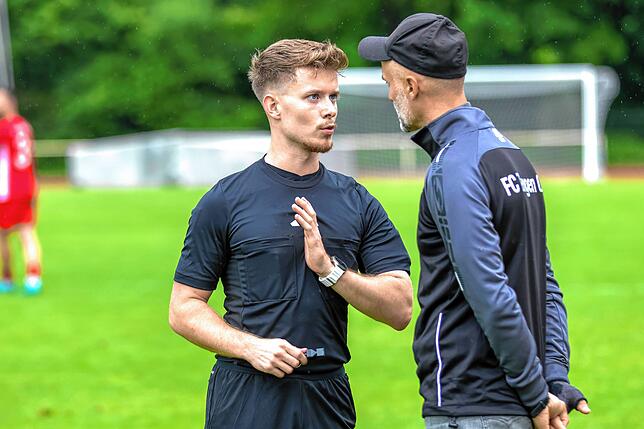 Bild 12: FC Tiengen 08 verabschiedet Trainer Erkan Kanli mit 1:0 gegen den SV Mundingen – wir haben Fotos!