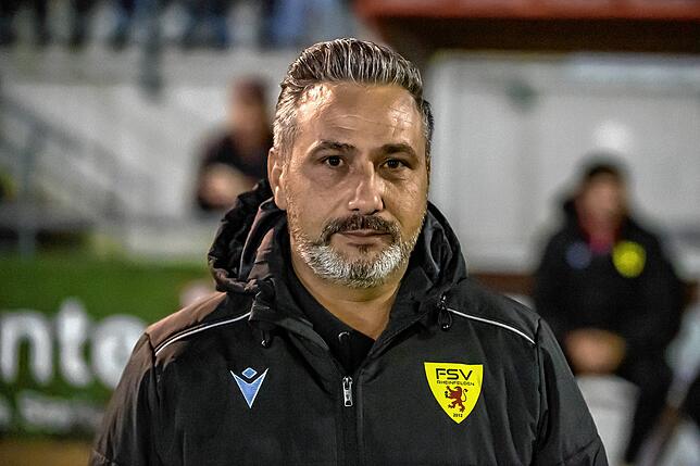 Joachim Sperker, Trainer FSV Rheinfelen: „Wir haben vorn Druck ausgeübt, damit wir hinten gar nicht in die Bredouille geraten.“
