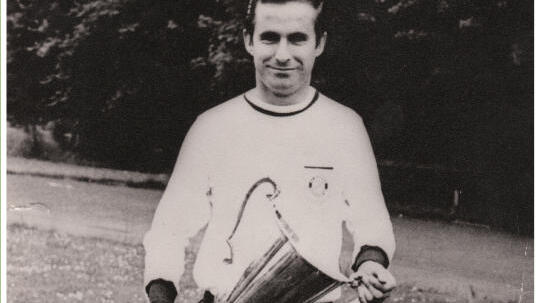 Bild : Erster Europapokalsieg des FC Bayern München 1967: Auf dem dpa-Foto ist Bulle Roth und nicht Dieter Koulmann