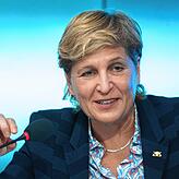 3,2: Nicole Razavi (CDU), Ministerin für Wohnen und Entwicklung.
