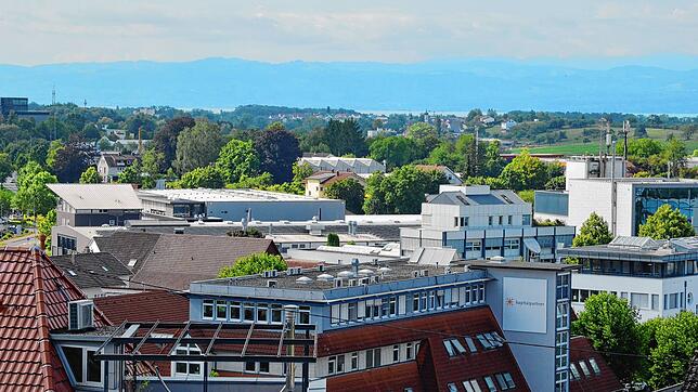 Der Blick ins Gewerbegebiet verheißt zurzeit nichts Gutes: Die Gewerbesteuereinnahmen sind eingebrochen, die Stadt muss eine ...