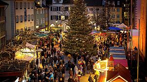 Für weihnachtliche Stimmung nicht nur auf dem Marktplatz sorgt in den nächsten Tagen der Christkindlemarkt