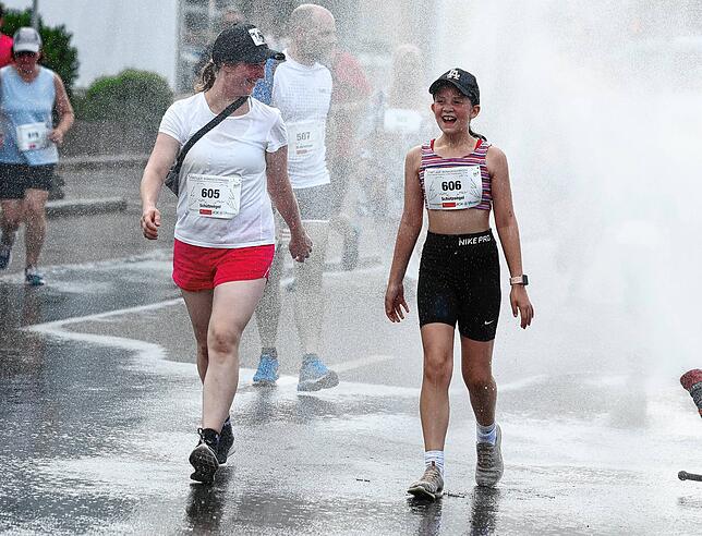 Bild 26: Stadtlauf durch die Donaueschinger Innenstadt kommt gut an
