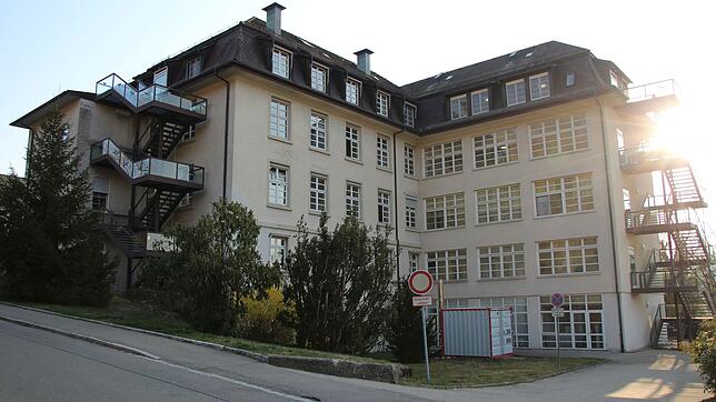 Das Krankenhaus in Stühlingen (im Bild) wurde im Juli 2022 geschlossen. In einem vom Land geförderten Projekt wird derzeit untersucht, ...