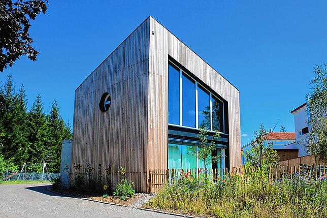 Das Apartment Monolith in Schonach gönnt sich kaum Schnörkel.