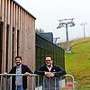 Gibt es eine Wintersaison in Damüls? Bürgermeister Stefan Bischof (rechts) und Mathias Klocker, Geschäftsführer Tourismus, stehen an der ...