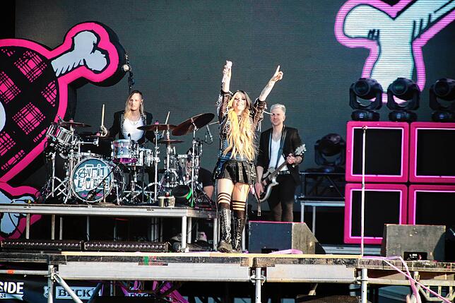 Bild 9: Southside 2024: Avril Lavigne sorgt für Gänsehaut bei ihren Fans