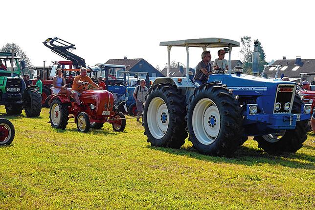 Bild 19: Sommerfest mit Oldtimertreffen MV Heimatklang Hütten