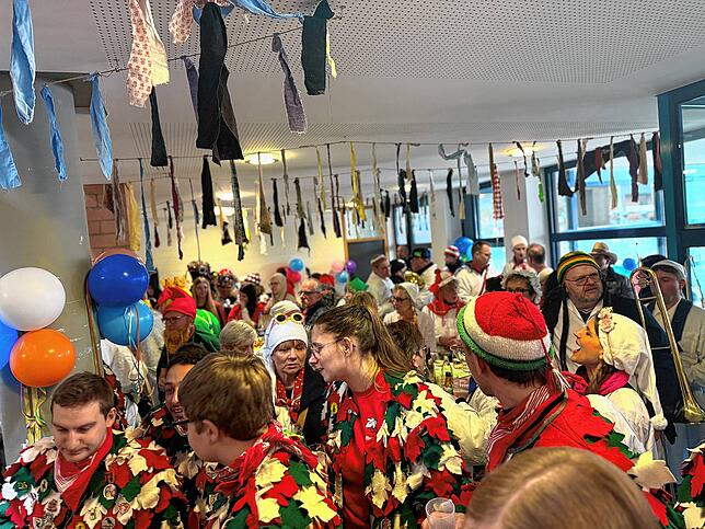 Bild 3: Schmutziger Donnerstag in Küssaberg: Hier die einzigartigen Bilder des Tages!
