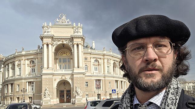Der grüne Bundestagsabgeordnete Johannes Kretschmann in Odessa.