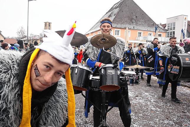 Bild 25: 29 Gruppen beim Jubiläumsumzug in Mühlhofen
