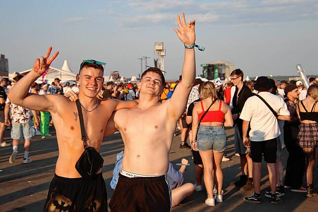 Bild 15: Blendendes Wetter und beste Stimmung auf dem Southside: Die schönsten Bilder vom Freitag