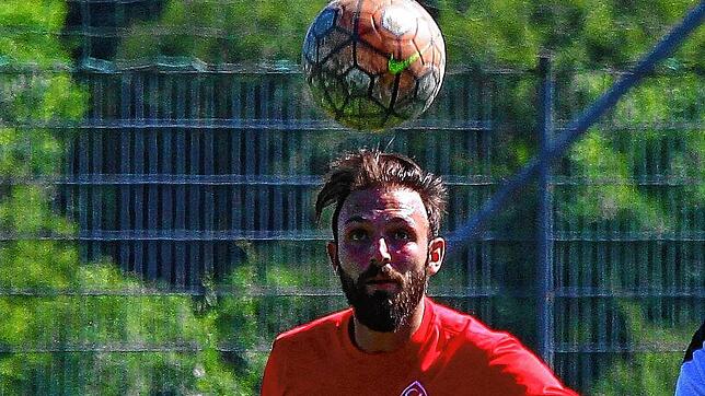 Später Ausgleich: Winter-Neuzugang Ismail Palit (hier ein Archivbild) rettete dem FC Wallbach in der Nachspielzeit einen wichtigen Punkt ...
