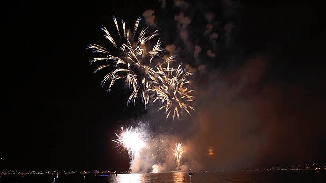 Bild 15: Konstanzer Seenachtfest 2022: Fotos vom großen Finale beim Feuerwerk an der Kunstgrenze