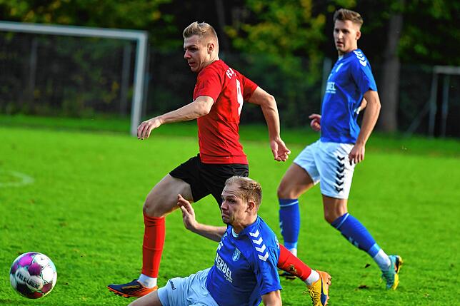 Bild 25: FC Hochrhein unterliegt klar mit 1:4 bei den SF Schliengen &ndash; und wir haben Bilder!