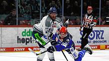 Bild : Unsere Bildergalerie vom sechsten Viertelfinalspiel der Wild Wings gegen die Straubing Tigers
