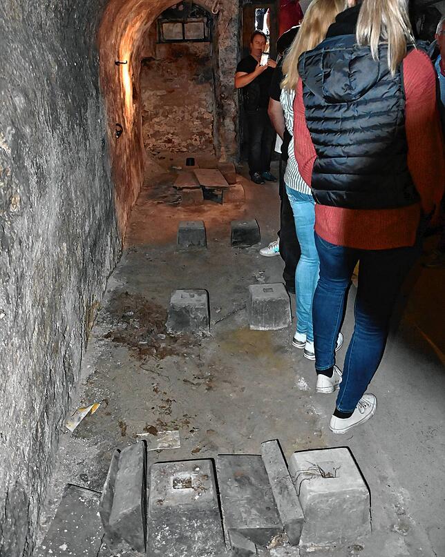 Die Überreste von Stockachs erster Kegelbahn im Keller der früheren Germania, die es bis 1955 gab.
