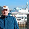 Uwe Deß (63) arbeitet als Schiffsführer auf dem Bodensee und führt Gäste durch die Zeppelinstadt.
