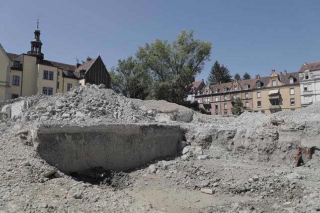 Bild 22: Chronologie eines Abrisses: Wir haben den Rückbau des Vincentius-Krankenhauses in Bildern und Videos begleitet