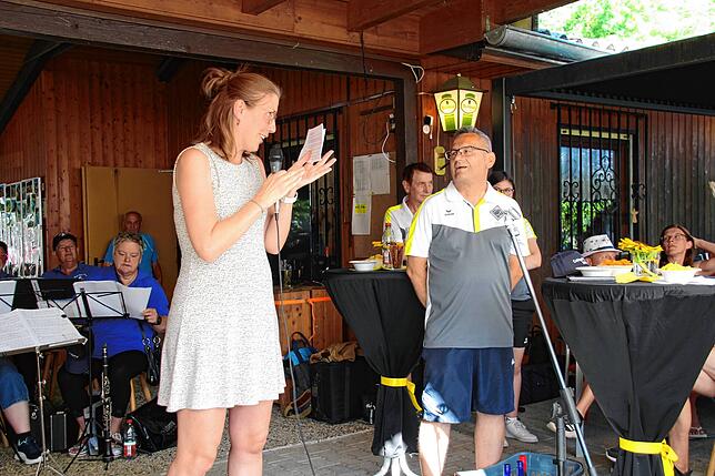 Lobende Worte für die Minigolffreunde Waldshut gibt es von Sarah Böse, Präsidentin des Deutschen Cobigolfsport-Verbands.