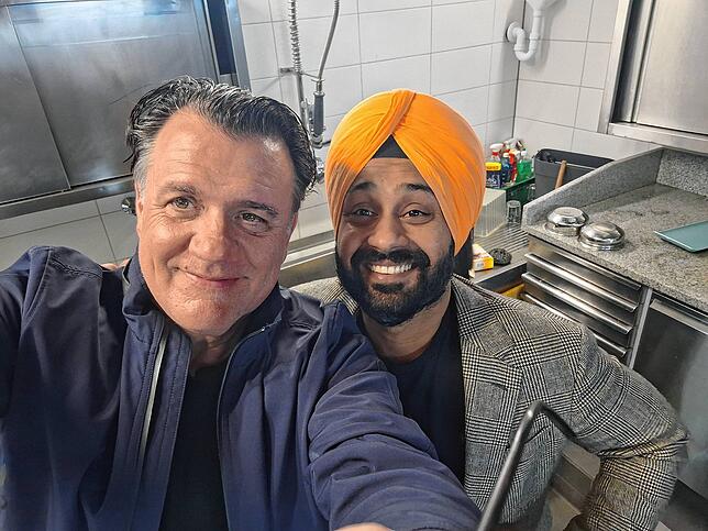 Bild 6: Indische Restaurant-Segnung durch einen Sikh-Priester in Konstanz: Wir haben die Bilder