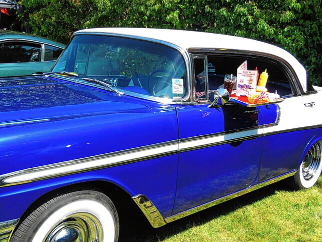 Bild 15: Chrom, Glitzer und dröhnende Motoren beim zwölften American-Cars- Treffen