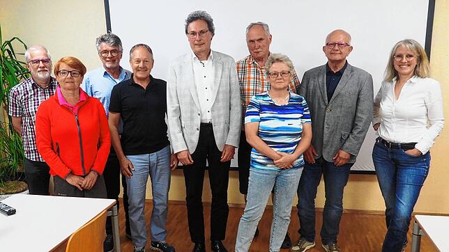 In der öffentlichen Informationsveranstaltung ging es um das Thema Mietspiegel: Bild (von links): Eberhard Röhm, Christa Bartuschek, ...