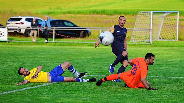 Bild 6: Bildergalerie vom Ü35-Bezirkspokalfinale zwischen der SG Dettingen-Dingelsdorf und dem SV Allensbach
