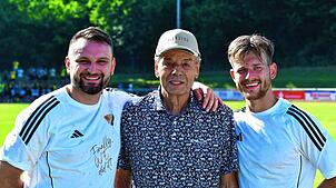 Bild : SV 08 Laufenburg steigt nach 2:1 gegen 1. SV Mörsch in die Verbandsliga auf – wir haben Fotos! (I)