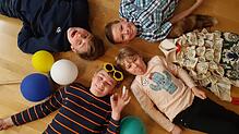 Silas, Patrick, Marie und Fabian (von links) freuen sich auf den Kinderball am Schmotzigen, den das Quartett moderieren wird.