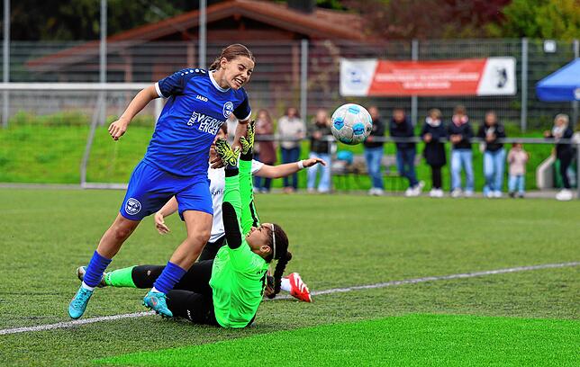Bild 40: Unsere große Bildergalerie vom Oberliga-Spiel der B-Mädchen des Hegauer FV gegen den FV Deuchelried
