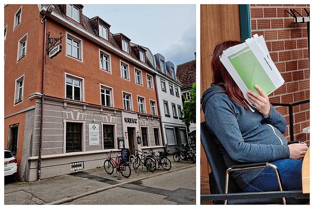 Die Angeklagte wurde am Donnerstag wegen Totschlags zu einer Freiheitsstrafe von sieben Jahren und sechs Monaten verurteilt. Nach drei ...