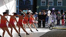 Die Tänzerinnen der Ballettschule Luise Krey bezaubern die Zuschauer mit „Ballettissimo“. Fotos: Sigrid Schneider