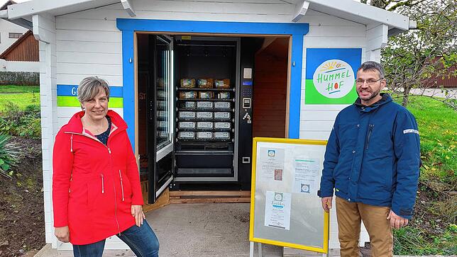 Bild 16: 24 Stunden geöffnet: Hofautomaten im Schwarzwald