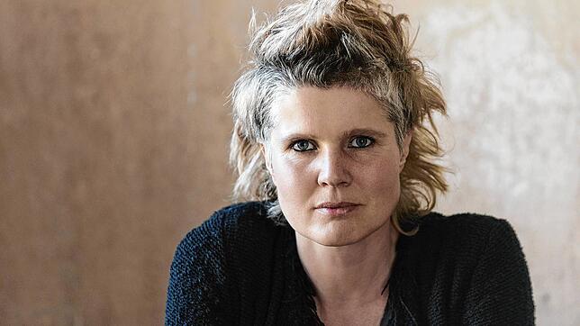 Svenja Flaßpöhler, 46, ist Chefredakteurin des Philosophie-Magazins und Autorin zahlreicher Sachbücher, darunter &bdquo;Mein Tod gehört ...