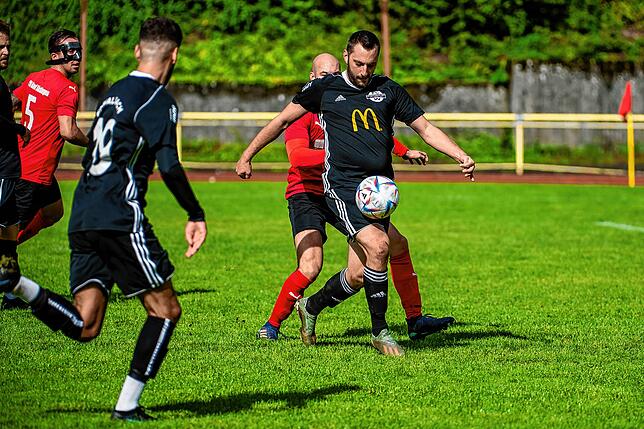 Bild 39: FC 08 Bad Säckingen rettet ein 1:1 im Derby gegen den FC Wallbach &ndash; und wir haben Bilder!