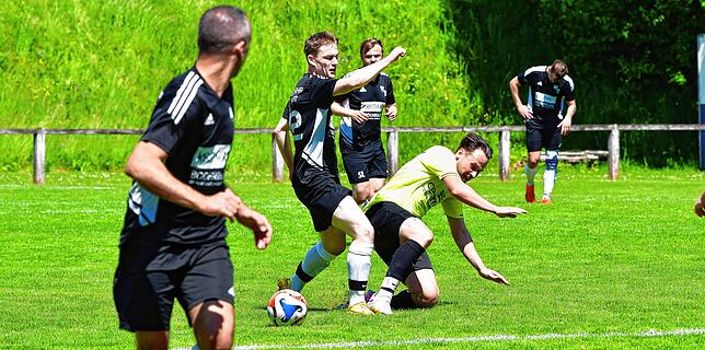 Bild 40: SV Eschbach siegt 3:0 bei Spitzenreiter SG FC Wehr/Brennet II – und wir haben Fotos!